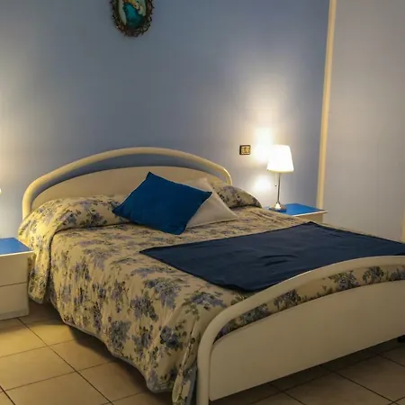 A Casa Di Franci Апартаменты Урбания